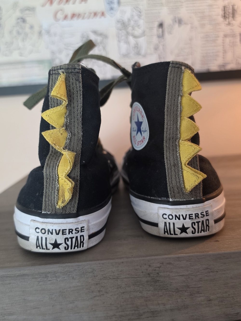 Converse Chuck Taylor Dinoverse Dino Spikes High Tops Youth 6Y Women's 8